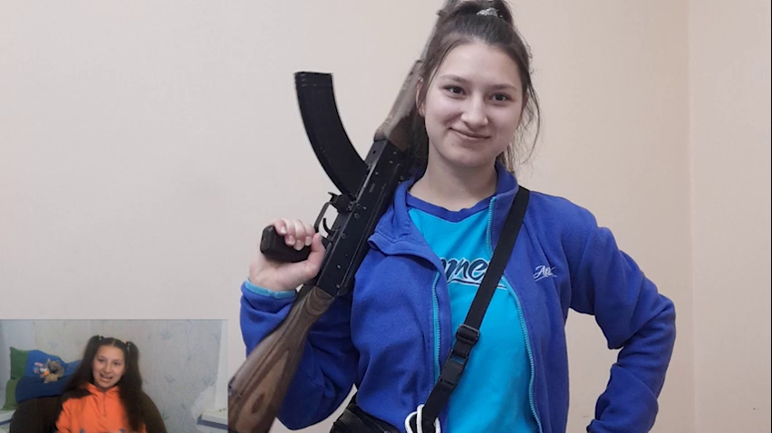 Стоп-кадр із відео Насті Караваєвої про її відпочинок в &laquo;Артеку&raquo;